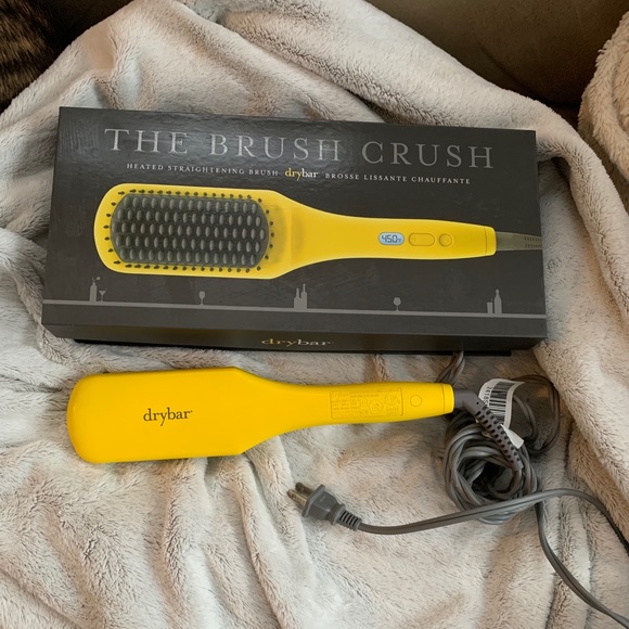 Drybar Other The Brush Crush Heated Straightening Brush Drybar